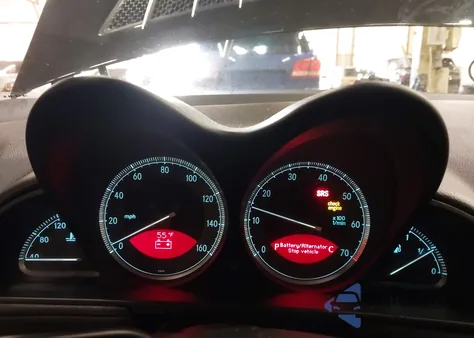 2006 Mercedes-Benz Sl 500 z USA, uszkodzony, nr VIN WDBSK75F36F115821